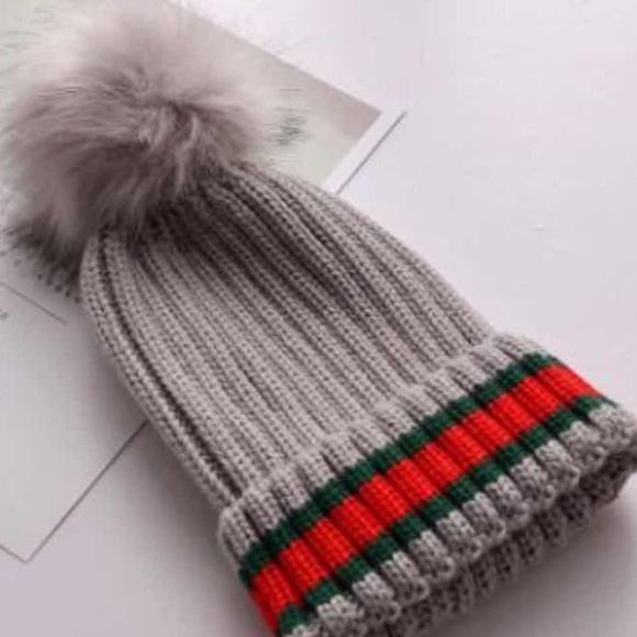 gucci pom pom beanie